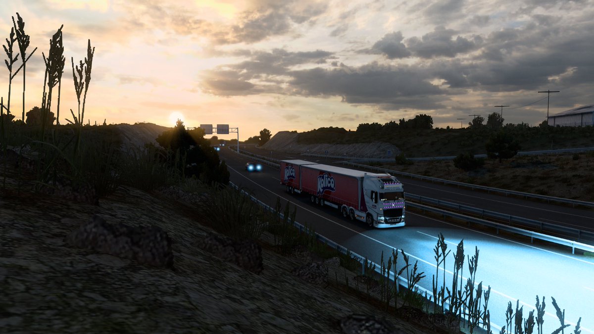 TBTrucker's tweet photo. Few deliveries last night over Spain &amp; Portugal for #roadtoiberia. Stunning map from @SCSsoftware. Driving my @VolvoTrucksUK for @VivaTrucking ❤️ https://t.co/BnkMsBI3A1