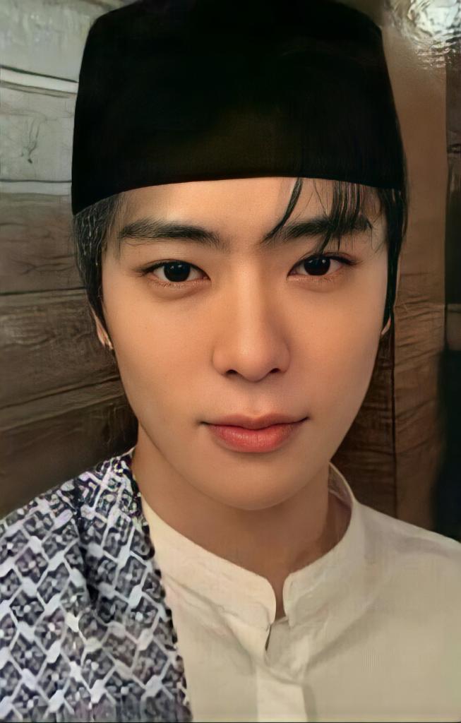 Mohon maaf lahir batin kawan2, selamat menunaikan ibadah puasee~
Salam orang ganteng🙏