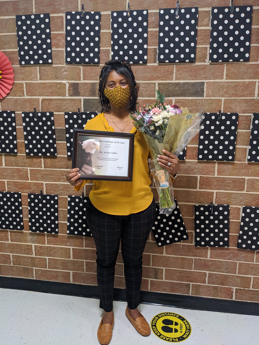 McCroreyListon's tweet photo. Congratulations to Ms. Collins for being honored as @McCroreyListon's Classified Employee of the Year 2021-2022 #MLSTLIT https://t.co/5A2OXNnFWp