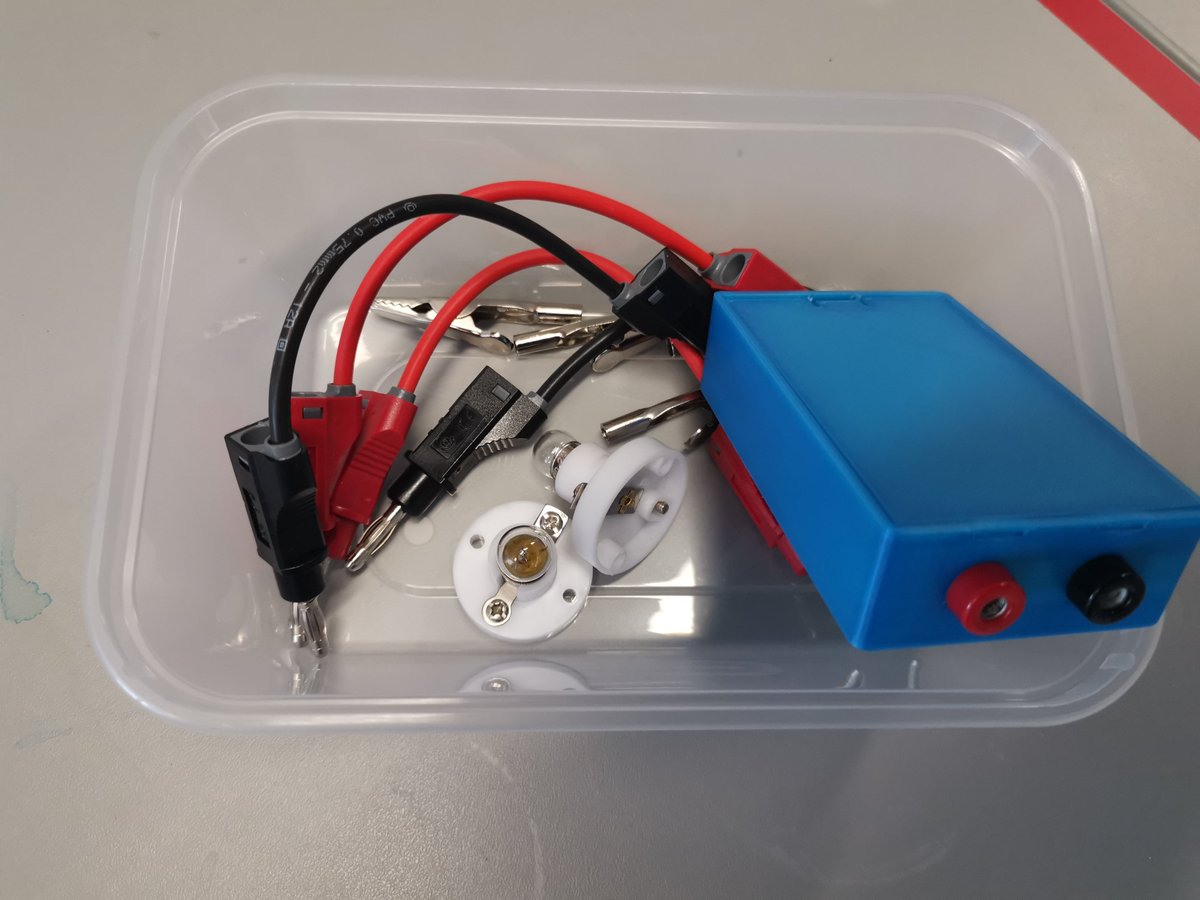 drbrazier's tweet image. New 3D printer fun. 
Tested out my fusion360 skills with a battery pack to go in an electricity topic box. This is just version 1 and already got the next one ready to go. @CLEAPSS @Prusa3D @autodesk