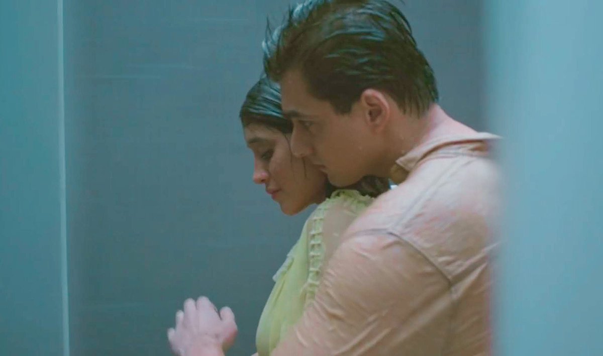 Nandu1104's tweet photo. This hot chemistry 🔥🔥
No one can get this🙈🙈
#Kaira https://t.co/YUOCC2BGxV