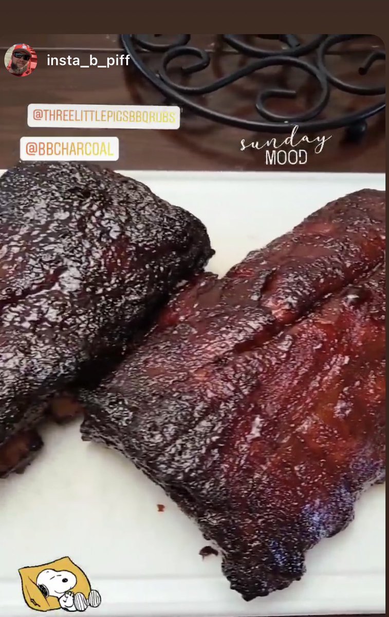 Baby Back ribs with Three Little Pigs Kansas Sweet Rub. Thanks @insta_b_piff for the great pictures. #bbq #BBQLife #foodie #bbqnation #threelittlepigs #threelittlepigsrubs <a href="/ChampBBQ/">Three Little Pig's</a> <a href="/kcstockyardbbq/">Stockyard BBQ Supply</a> <a href="/BBQspot/">BBQspot</a>