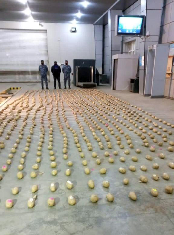 SafarMehdiyev_'s tweet photo. As a result of successful #operation, #customs officers prevented an attempt to #smuggle more than 213 kilograms of heroin across the country's customs border.
#CustomsofAzerbaijan
https://t.co/uuTHV7XX11 https://t.co/yLjduqnAX2