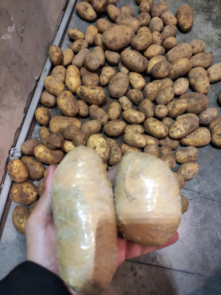 SafarMehdiyev_'s tweet photo. As a result of successful #operation, #customs officers prevented an attempt to #smuggle more than 213 kilograms of heroin across the country's customs border.
#CustomsofAzerbaijan
https://t.co/uuTHV7XX11 https://t.co/yLjduqnAX2