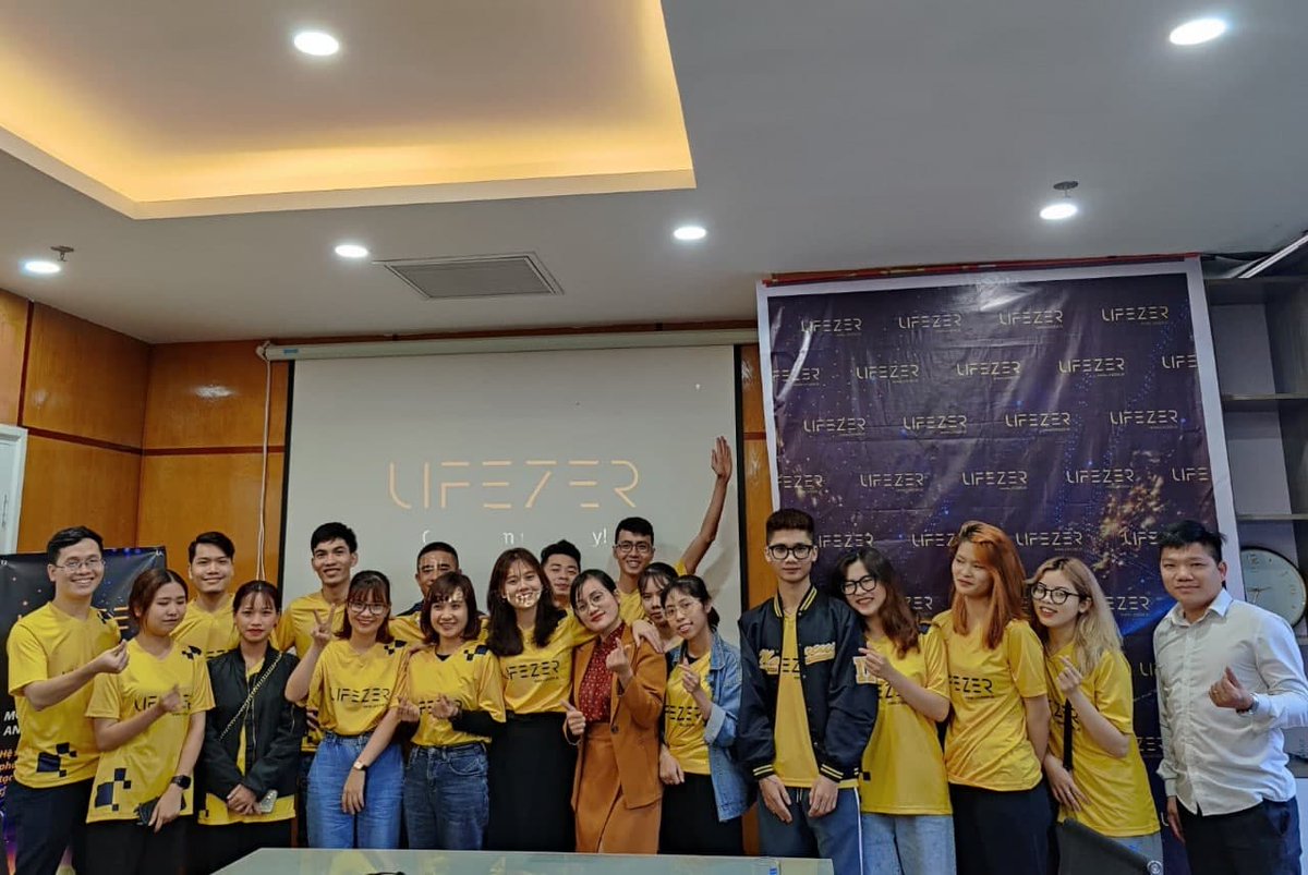 lifezerltd's tweet photo. Lifezer conference in Vietnam 

Last Friday, April 9, the Lifezer Leadership Conference was held in Vietnam. The meeting was organized by one of the Vietnamese leaders to rally the team and discuss the opening of the Liefezer office. 

Read more https://t.co/6J1vtAtDCi https://t.co/Z09kWQ7e70