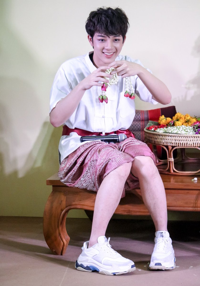 korborrr's tweet image. หลวงดุลมารับหนูแดงไปขนทรายเข้าวัด
#ดุลบาสxSongkranทิพย์