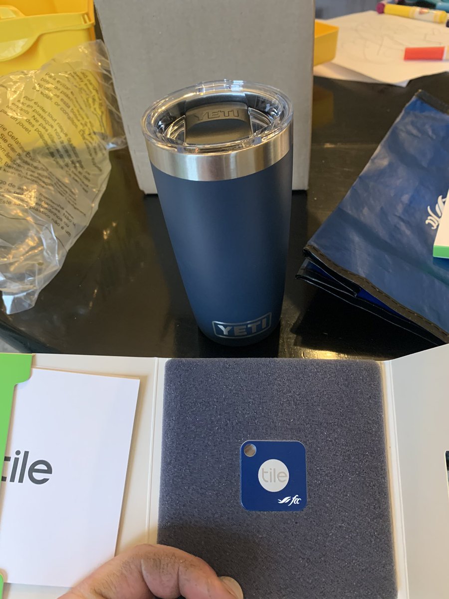 Very cool gift from <a href="/FCCagriculture/">Farm Credit Canada</a> in the mail last night. 👍🏽