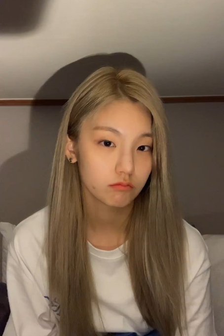 and pouts  #ITZY  #있지  #YEJI  #예지