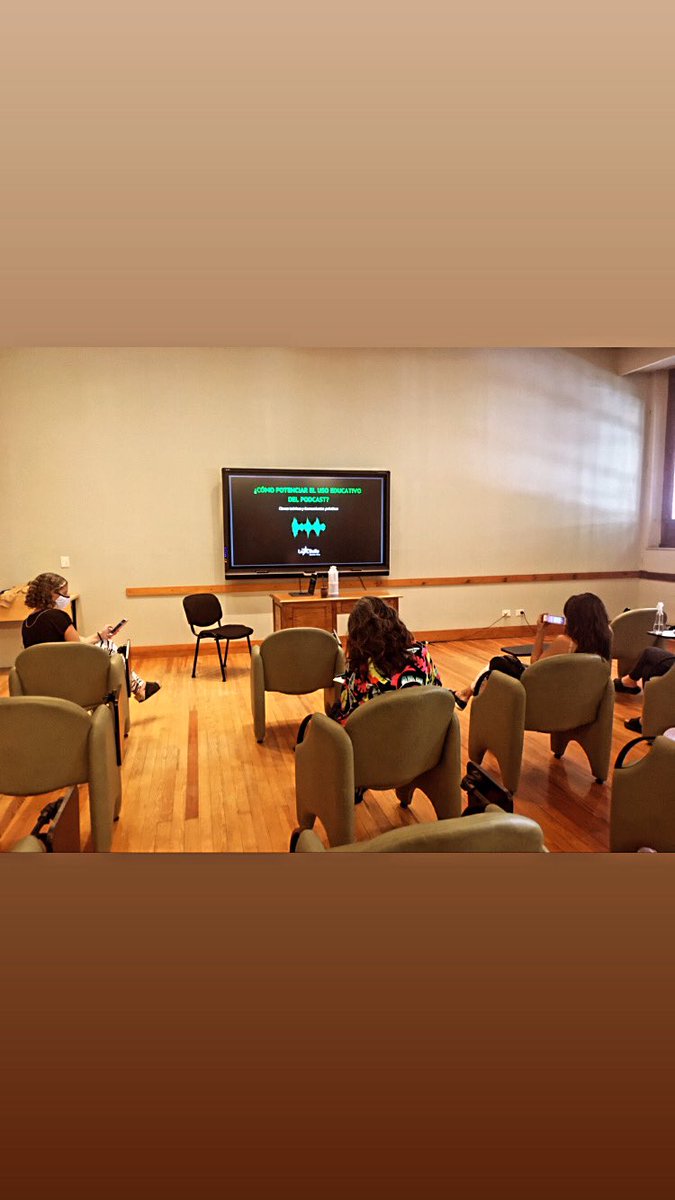 fran__chamorro's tweet photo. Taller para docentes de primario especial - Cómo potenciar el uso educativo del podcast :: La Salle BA 💪🏻 https://t.co/pdF6BHCrcH