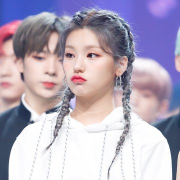 she pouts in music bank too  #ITZY  #있지  #YEJI  #예지