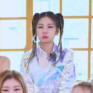 and if you tease her...  #ITZY  #있지  #YEJI  #예지