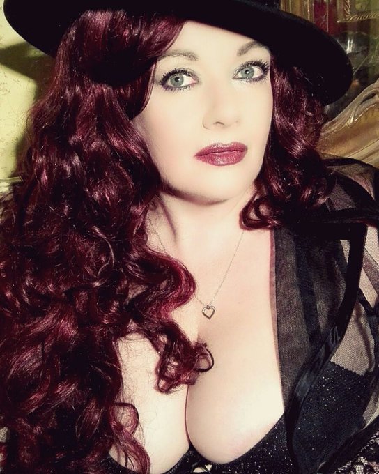 #Jessicarizzo #guardate con questa #FOTO cosa si pu&ograve; fare nel #video #successivo . #photograghy #film<a href="/tag/jessicarizzo"class="tags">#Jessicarizzo</a><a href="/tag/guardate"class="tags">#guardate</a><a href="/tag/foto"class="tags">#FOTO</a><a href="/tag/video"class="tags"><span>#video</span></a><a href="/tag/film"class="tags"><span>#film</span></a><a href="/tag/movie"class="tags"><span>#movie</span></a><a href="/tag/star"class="tags"><span>#star</span></a><a href="/tag/pretty"class="tags"><span>#pretty</span></a><a href="/tag/spirit"class="tags"><span>#spirit</span></a><a href="/tag/singers"class="tags"><span>#singers</span></a>