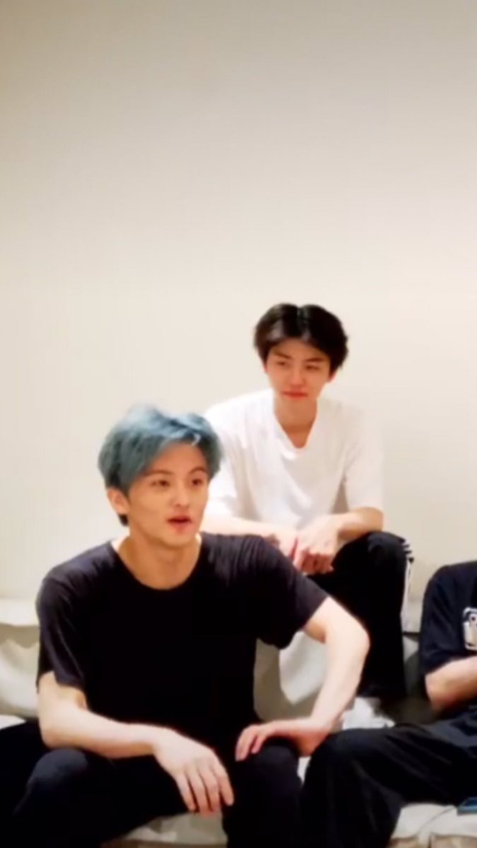 le7ty0's tweet photo. ไหนๆเเจมินหนูเป็นอะไร #markmin https://t.co/2muTJQvKHA
