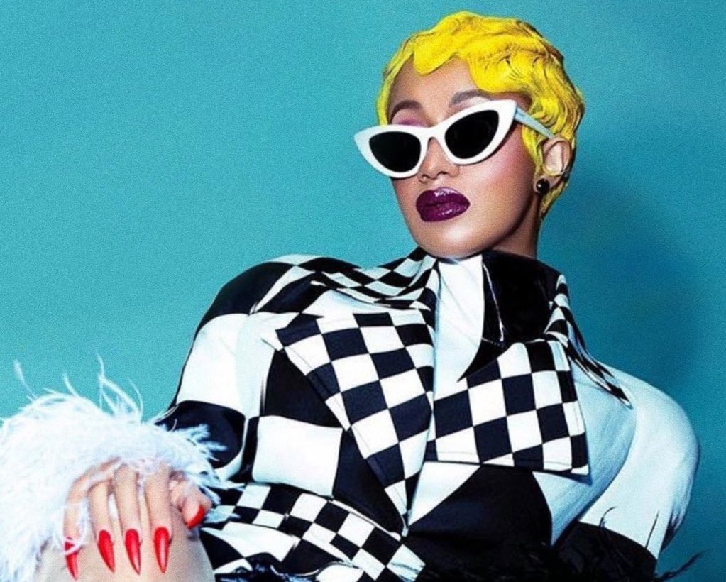 CardiPoland's tweet photo. 🇺🇸 | “Invasion of Privacy” spends a 157th week on the US Billboard 200 chart, this week at #100.

— It extends its whooping record for the longest-charting album by a female rapper in the chart’s HISTORY (157 weeks). https://t.co/t9T9RzEkgf