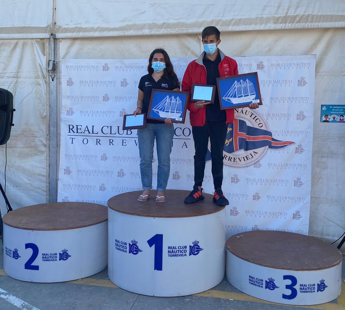 elmasnou_cat's tweet photo. 👏Felicitem els regatistes del @nauticmasnou pels nous èxits aconseguits:

👍Al Campionat d'Espanya de 420: or per a P.Mateu i O.Rigual (cat.mixta) i bronze per a N.Garcia i M.Ventura (cat.sots-17 femenina)

👍A la Copa d’Espanya de la classe Europa: D.Cabré, campió (cat.sots-18) https://t.co/2SfOvWAjDJ