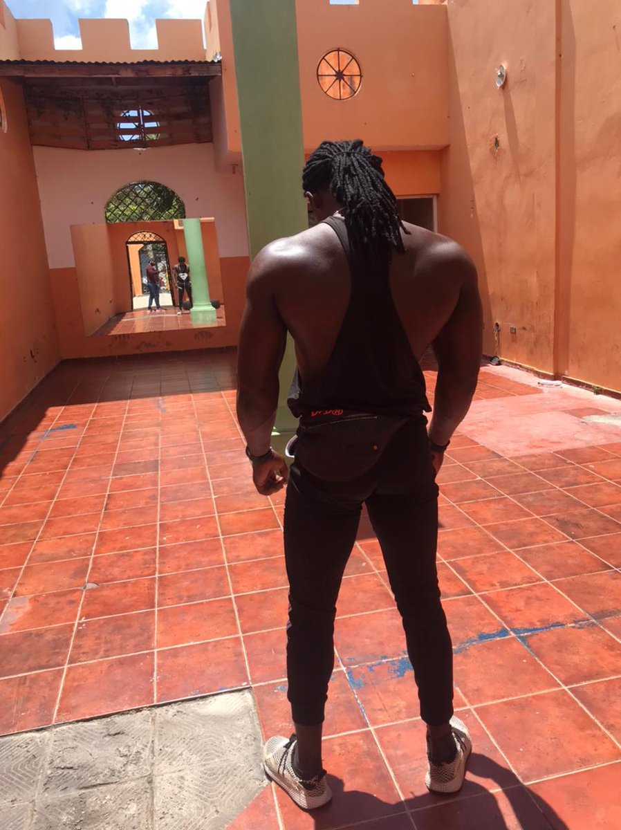 DominicanChoco2's tweet photo. Im ready to fly.... check out my exclusive content...see bio #sexyback #blackman #onlyfansnewbie #BBC #Dominicanrepublic #republicadominicana #negro #papasito #blacksuperman #dominicanchocolate #blackmen #CaribbeanStrong #Latinos https://t.co/k6eaQwm1aR
