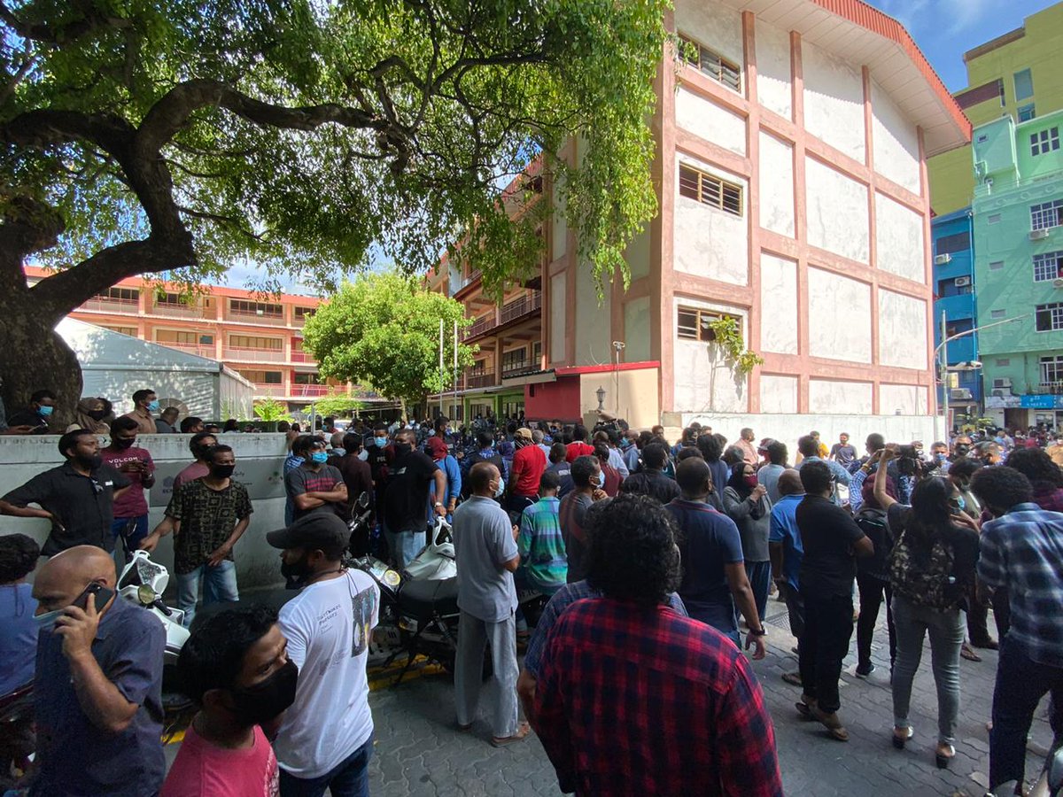 Rayyathun,rayyathunge hagga adhaa kolliye.
Vote alun ganagenas rayyathun lee votaai rangalha natheejaa iulaan kedumakee <a href="/ElectionsMv/">Elections Commission</a> ge zinmmaah.
#afiringeaddu
#afiringecity
#vathaneeroohu