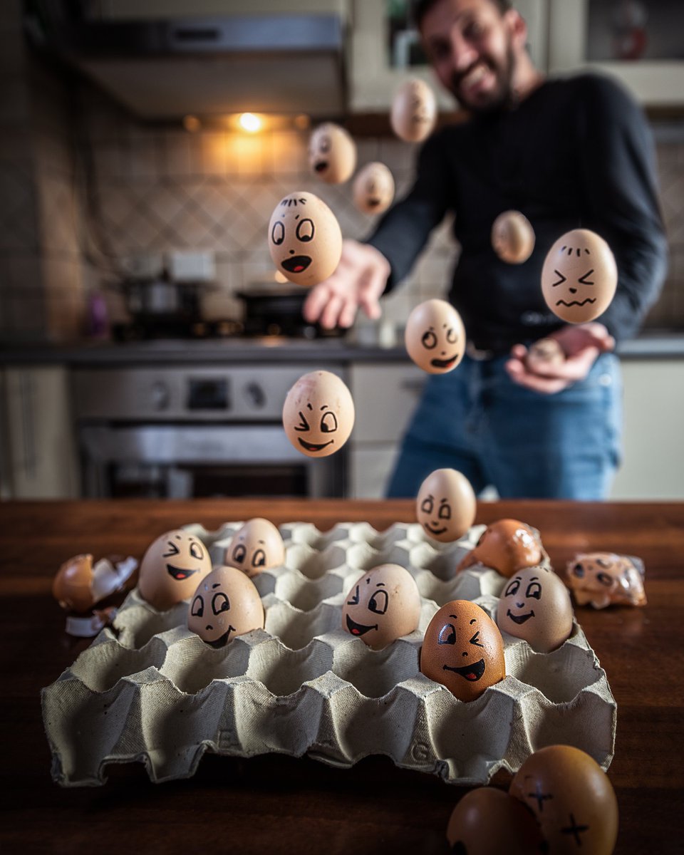 DiegoAnnaPhoto's tweet photo. 😂 Uova fresche per tutti!!! 🤣
https://t.co/TM8DeleVoD
#diegoannaphoto 📸
#FOTOFLYING #photo #photography #photoflying #photooftheday #lol #funny #firstpostoninstagram #firstposts #firstphoto #photofood #foodphotography #food #flying #uova #eggsflying #eggs https://t.co/4tUR2e1c0M