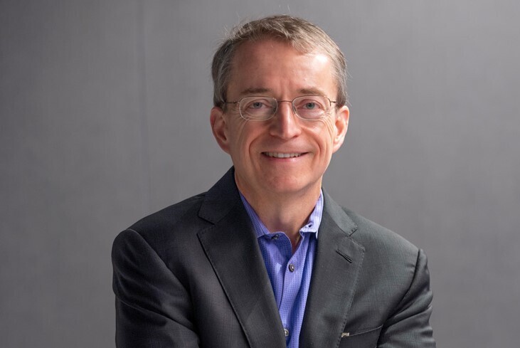 xataka's tweet photo. Intel al rescate de la industria del automóvil: quieren tener listos chips para coches antes de que acabe 2021 https://t.co/Ers5oPr3Ew https://t.co/Zud6mhVjdS
