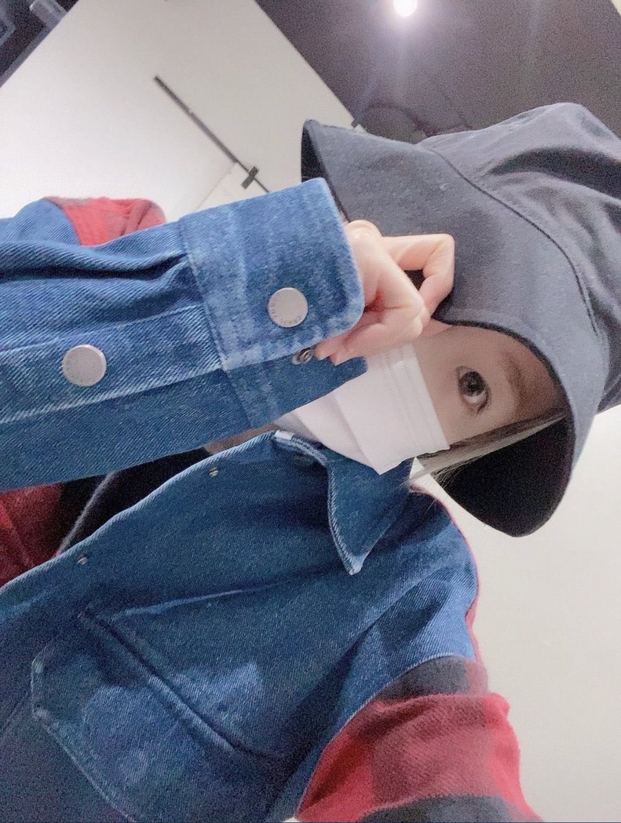 izw_hiichan's tweet photo. ⠀⠀
⠀⠀⠀⠀⠀ꜥꜤ  ＠𝗌𝗂𝗇𝗍𝖺𝖼𝗑𝗓  📎   SINTA  ！ 
⠀⠀⠀⠀⠀2021年04月13日 ; 6時12分

⠀⠀⠀⠀⠀：📍practice room ㅎㅎㅎ
               #신타 #SINTA #IZWON 
⠀⠀⠀ https://t.co/9walHJjsq9