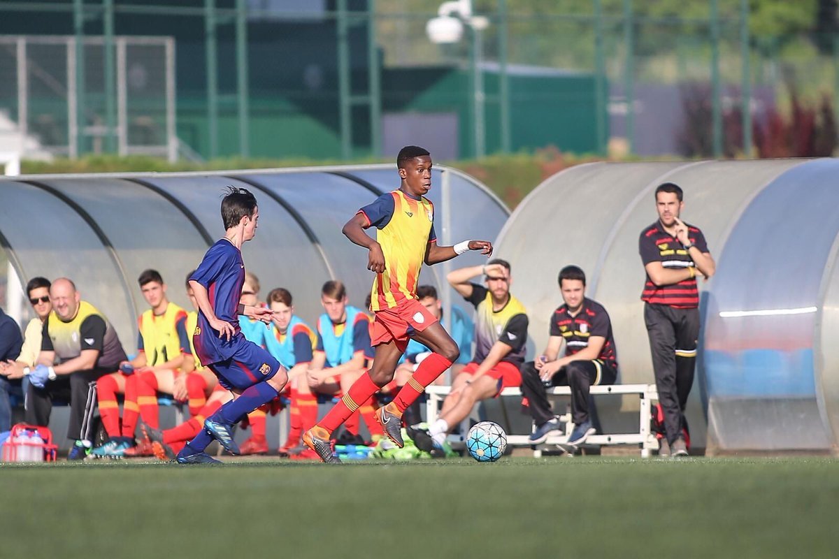 Ex-Catalan youth NT coach  @Jaume_JoanRius: "Ilaix is a footballer who was very physically developed and who had almost always played with older boys. He still had things to improve, like all young players, but back then he already stood out."