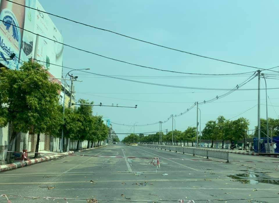 ၁၃-၄-၂၀၂၁ ရက် သကြ်န်အကြို့နေ့ မန္တလေးမြို့မြင်ကွင်း
#WhatsHappeningInMyanmar 
#RejectMilitaryCoupInMyanmar 
#Apr13Coup 
#Mandalay