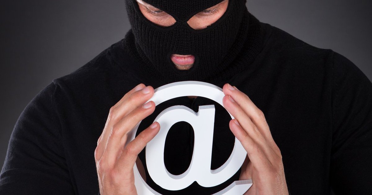 WeAreCloudscape's tweet photo. Encryption helps protect your data. Without it, you're making it easy for #cyber criminals to take it. 

Not sure how to protect your business' data? https://t.co/bhbWLlmM7P https://t.co/C3VVfMOfJu
