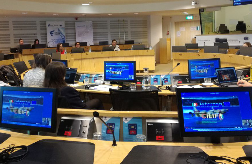 CILIFO_UE's tweet photo. Buenas tardes. Entre las acciones contempladas en #CILIFO_EU se encuentra la «Acción 2.2. Acreditación de mandos operativos», dirigida a mejorar la capacitación y el correcto desempeño de sus funciones, a los mandos del #SMEIF en las regiones del #Algarve, #Alentejo y #Andalucía. https://t.co/38FrerL6Ul