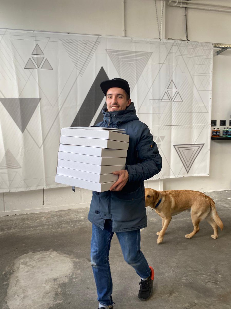 Ab zur Post mit den ganzen Banana Buffer. Vielen Dank für die ganzen Bestellungen!
#tripleschicht #dealer #onlineshop #autofolierung #hamburg #pinneberg