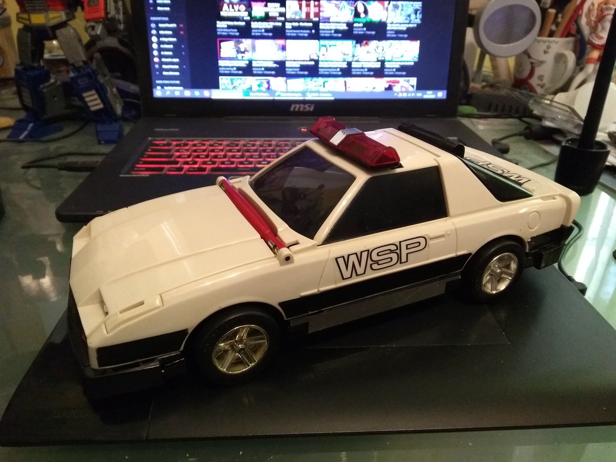 Akibaferret's tweet photo. Today i got a piece of my childhood back with the Transformable Bandai DX Winsquad from the Tokusatsu Series Winspector, in near perfect condition ^~^ #tokusatsu #winspector #metalhero https://t.co/3IfnQ9vxTP