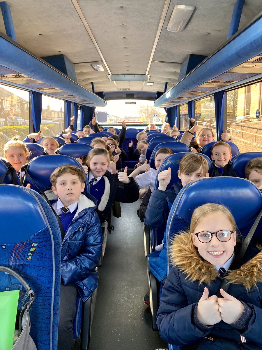 DeltaHatfieldW's tweet photo. Year 5 Lion 🦁 class going swimming 🏊♀️ for the first time this school year. They were so excited 😆 and all did so well 👏👏👏. A big thank you to DCLT, Helen Ritchie and her team at Thorne 🏊♂️ pool. 🙌🙌🙌 #swimming #DCLT https://t.co/o4dTn2xKOl