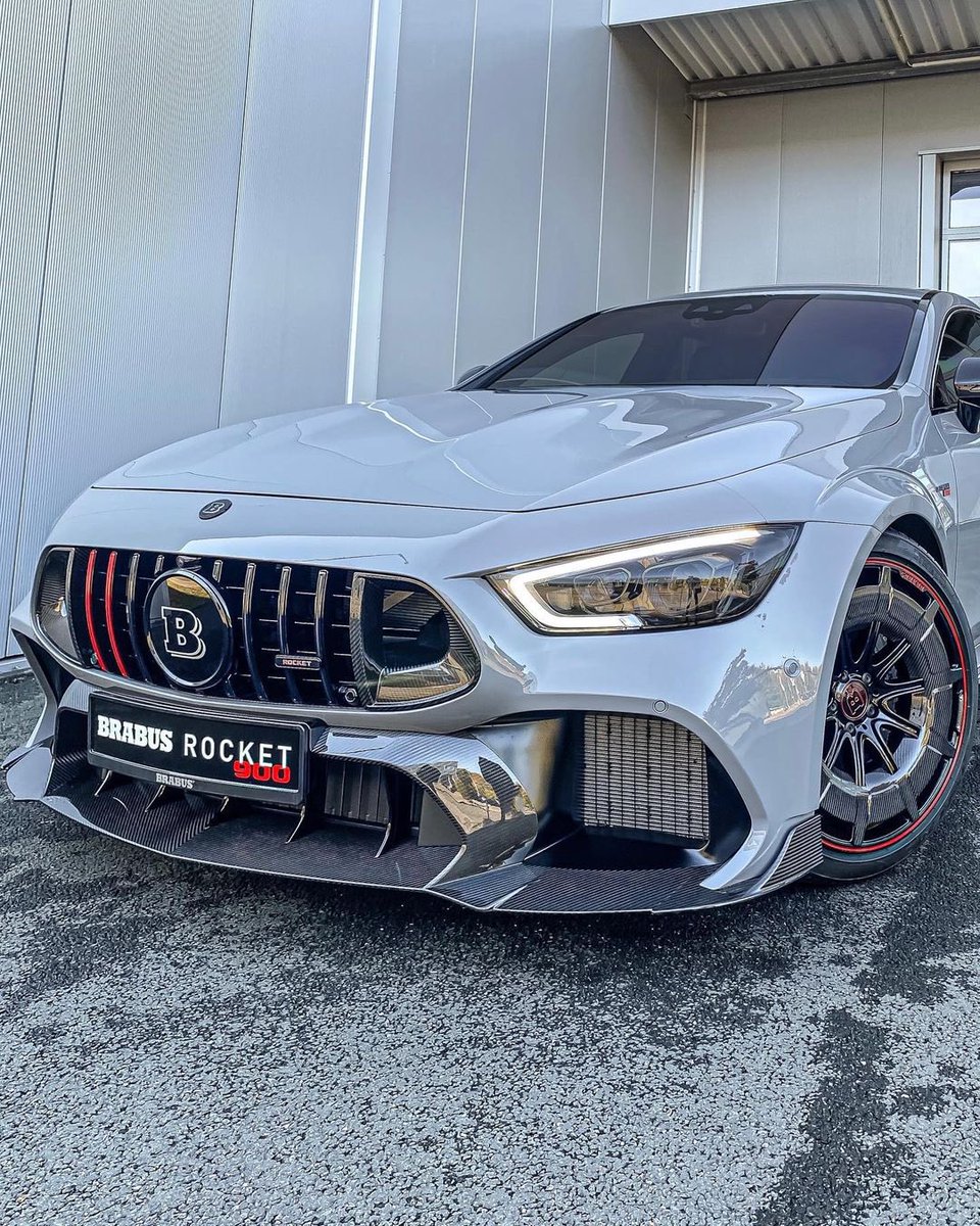 povcars_'s tweet photo. Mercedes Brabus Rocket 900 🇩🇪 https://t.co/r5SmZT0I7i