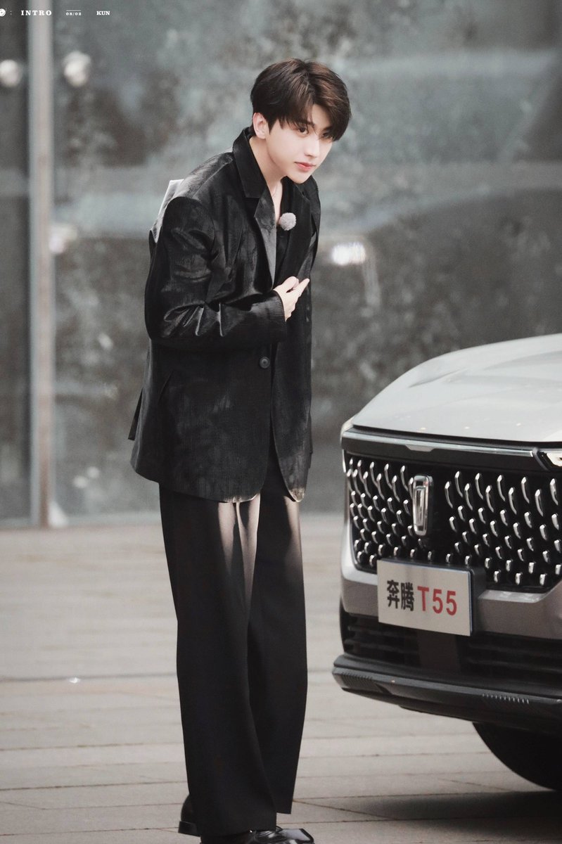 AlwaysCaiXukun's tweet photo. 210413 #KeepRunningS5 Recording D-2
小王子❤️
Ⓒ INTRO
#CaiXukun #蔡徐坤 #KeepRunningKUN https://t.co/yVcv8amo5R