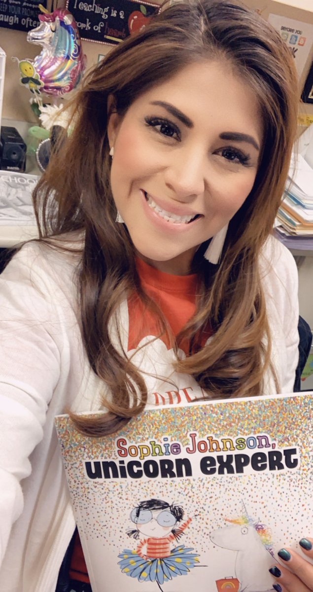 anitaperezABC's tweet photo. Celebrate D.E.A.R Day reading some of my favorite books!πππβ€οΈπ¦ @GarciaLeza_AISD @lovethislibrary @aldinelibraries @AldineISD @PattyWillis1 @JacquieKortz @shinebrightPat @SarahSutter8 #DEARdayAldine #StrongerTogetherAtGL https://t.co/wgM6wQc1Pk