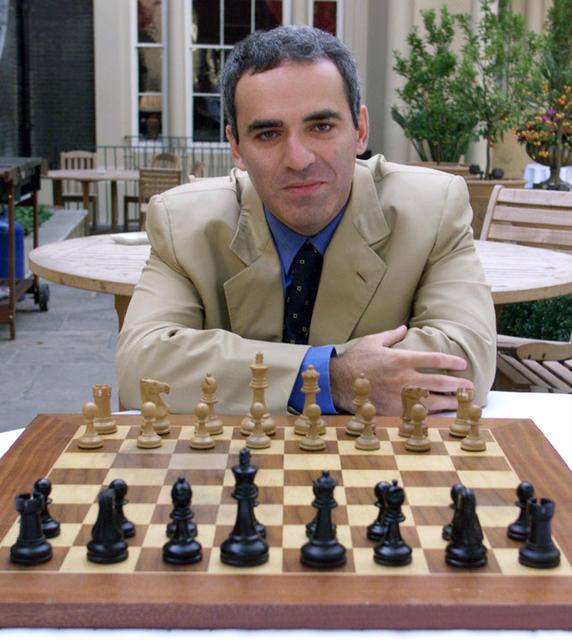 Happy 58º birthday, Mr. Garry Kasparov! 