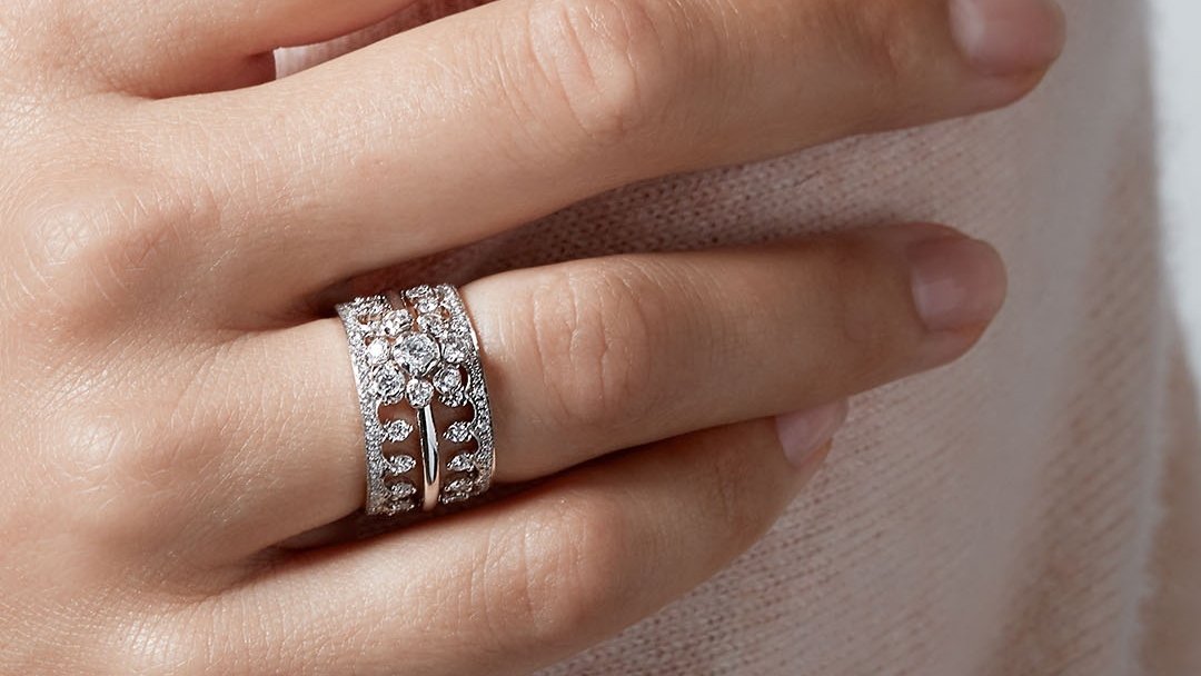 Get your nails ready for Spring with a complimentary manicure in our Cadogan store thanks to Secret Spa and bring your jewellery along for a spring clean. Email us at cadogan@annoushka.com or whatsapp +44 7557 903373 to book in a time on the 15th, 16th, or 17th of April.