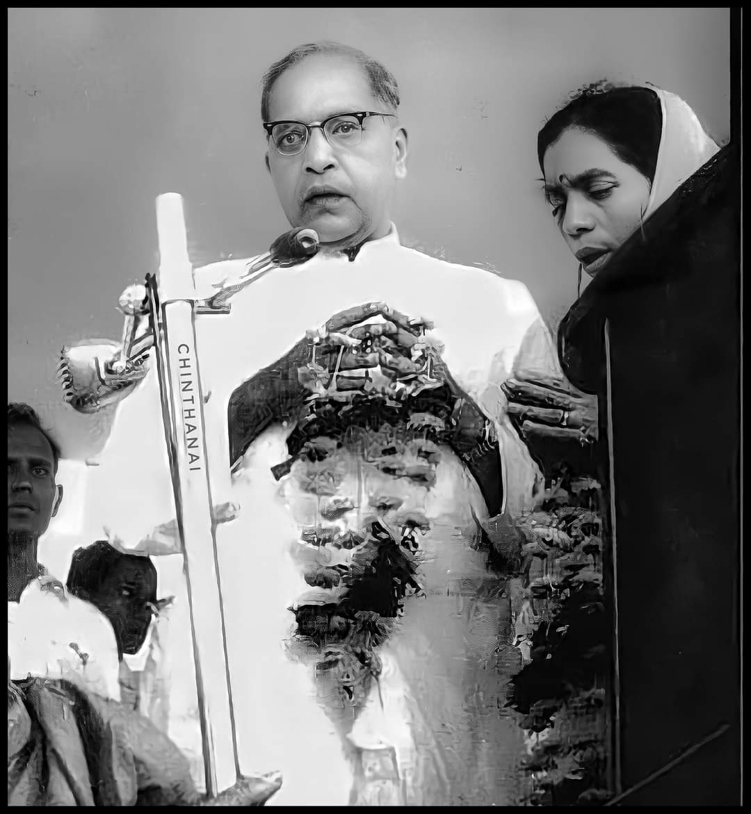 Narsaiahuppula's tweet photo. #Bodhisatva
#బోధిసత్వ
#DrBRAmbedkar #బాబాసాహెబ్_డా_బి_ఆర్_అంబేద్కర్ గారు
#130th_Birth_Anniversary_of_Dr_Babasaheb_Ambedkar 
#BhimJayanti2021
#AmbedkarJayanti
#JaiBhim 
 🅙🅐🅨 🅑🅗🅘🅜
🇯 🇦 🇾  🇧 🇭 🇮 🇲 https://t.co/C1NBJrIEH7