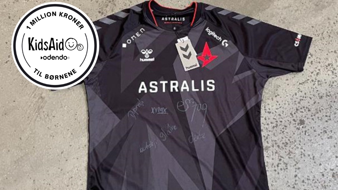 Odendo_DK's tweet photo. Byd på denne signerede @AstralisCS spilletrøje hvor 100% af salget går til @KidsAidDenmark #ToTheStars #ZuluCS @dupreeh @dev1ce @gla1ve_csgo @Xyp9x @MagiskCS @Bubzkji 
👉 https://t.co/8xP7kLhZhJ https://t.co/tQIsZ2SCDJ