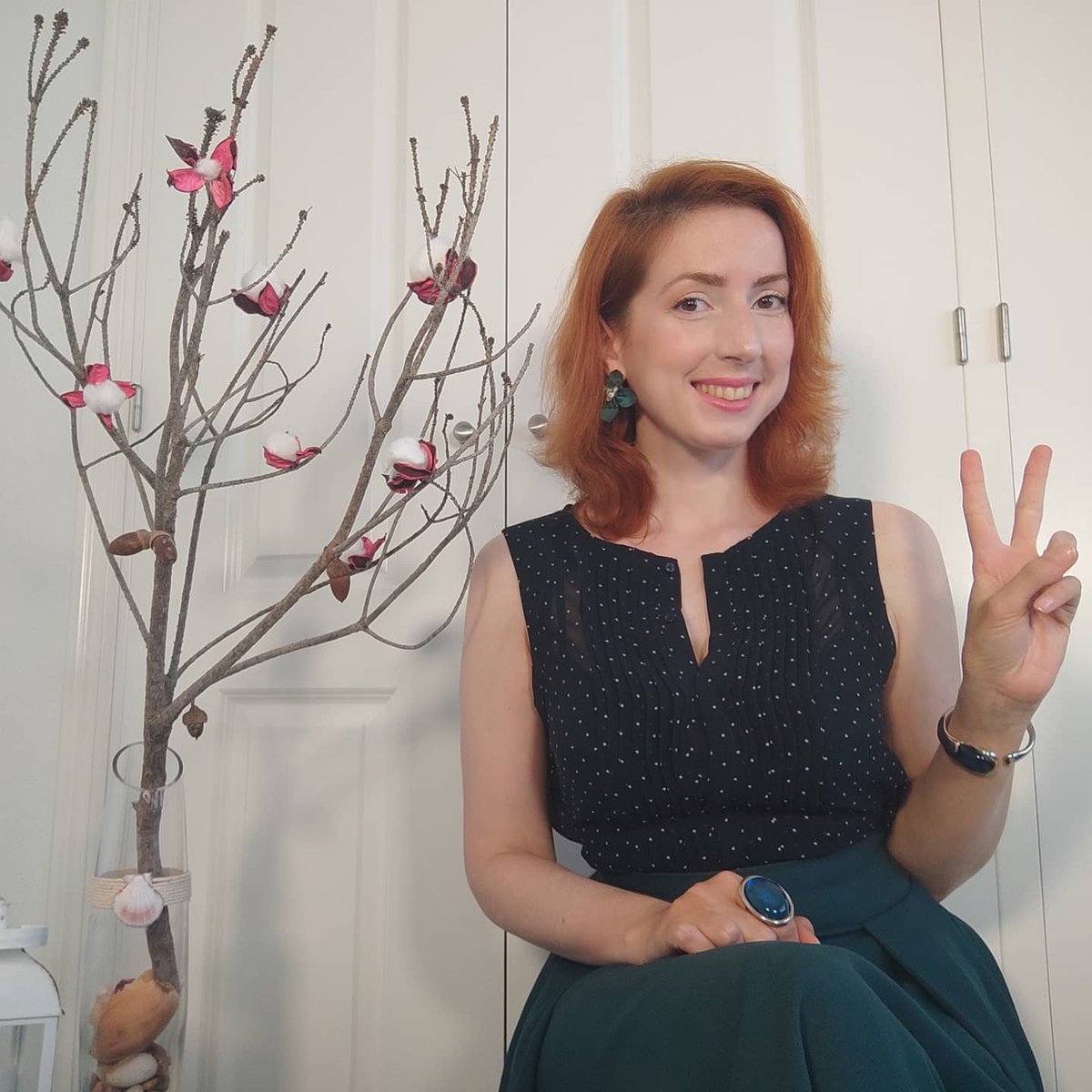 caminologa's tweet photo. Video grabado para la Semana Iberoamericana de la Educación #SIEedu21 promovida por @smart_technologies Mi ponencia irá sobre la calidad en la docencia online.
Yo de ti no me lo perdería porque igual en la ponencia hace un cameo🤫😜
#profeonline #profefeliz #educación #docencia https://t.co/CC19QKmz1c