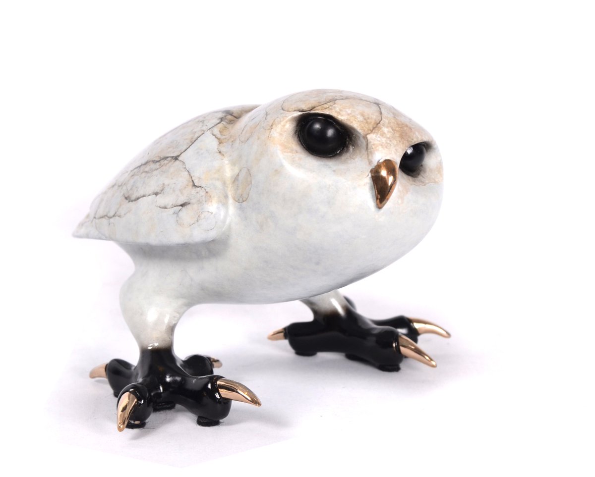BuyArtOnlineUK's tweet photo. The bronze owl sculpture Saxon is now sold out at Frogman. We have an Artist Proof edition in stock and available to send to you within 48 hours. 
#Frogman #TimCotterill #BronzeSculpture 
See the details ... https://t.co/ZpkwTnnPBy https://t.co/7QwOSzfxic