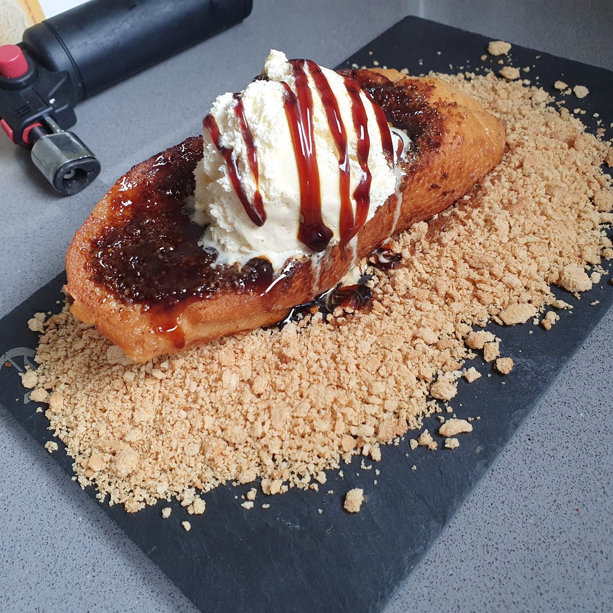 AlvaroCasvi's tweet photo. Torrija caramelizada 🍯🍞👨‍🍳😱🤯
#torrijas #postres #torrijasbrioche #torrijasricas #frenchtoast #torrijascaseras #torrijasricas #torrijastime #postrazo #torrijasdelaabuela #postrefácil #postrerico #postrecasero #torrijitas #torrijacaramelizada #torrijasconmiel #postretradicional https://t.co/ygcKrFkmRg