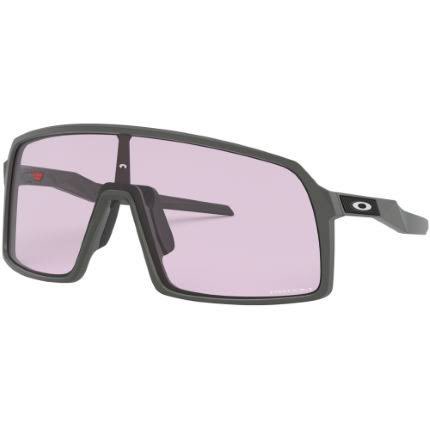 gucci_valley's tweet photo. オークリーのSUTRO PRIZM LOW LIGHTが似合うのは談志師匠しか居ないと思う。 https://t.co/3SdxJx06nV