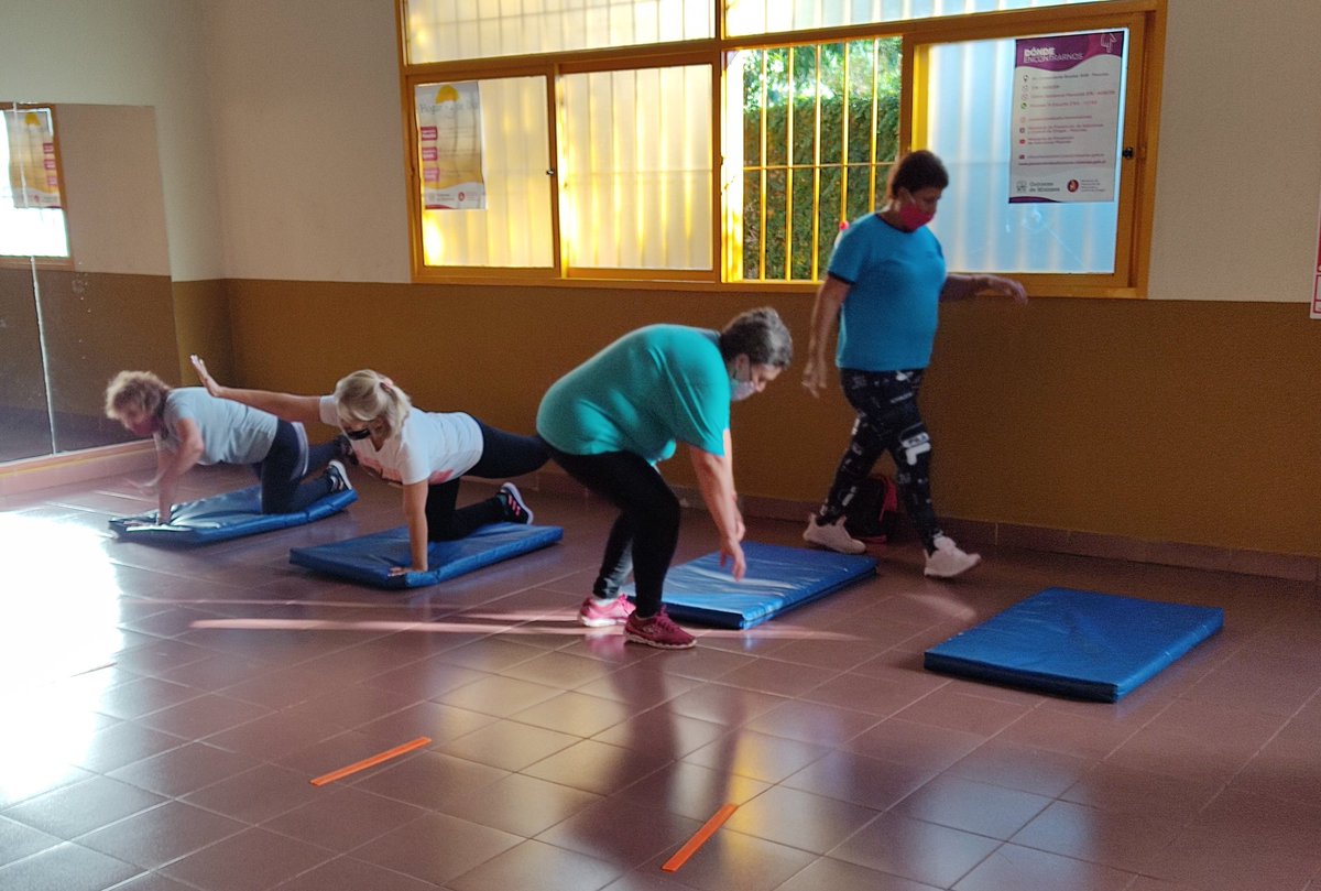 CEF25MISIONES's tweet photo. Buen martes!!! Arrancamos en #PuntoPreventivo San Gerardo, con #GimnasiaFuncional con el @profesudo #CEF25 #ViveActivo @chekielon @ricardofabianbi @DirEducFIsica @CGEMisiones @prevenciondead1 https://t.co/zPavzVFfsc