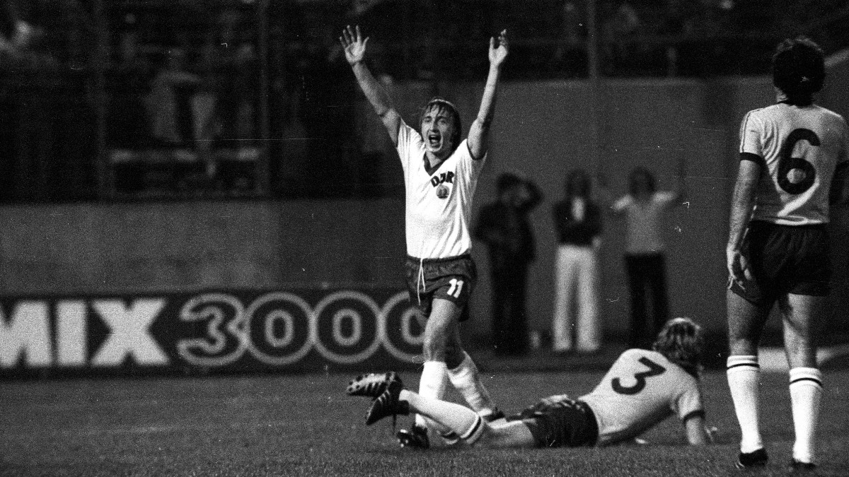 Happy 70th birthday to East Germany\s record appearance holder and goalscorer, Joachim Streich!  