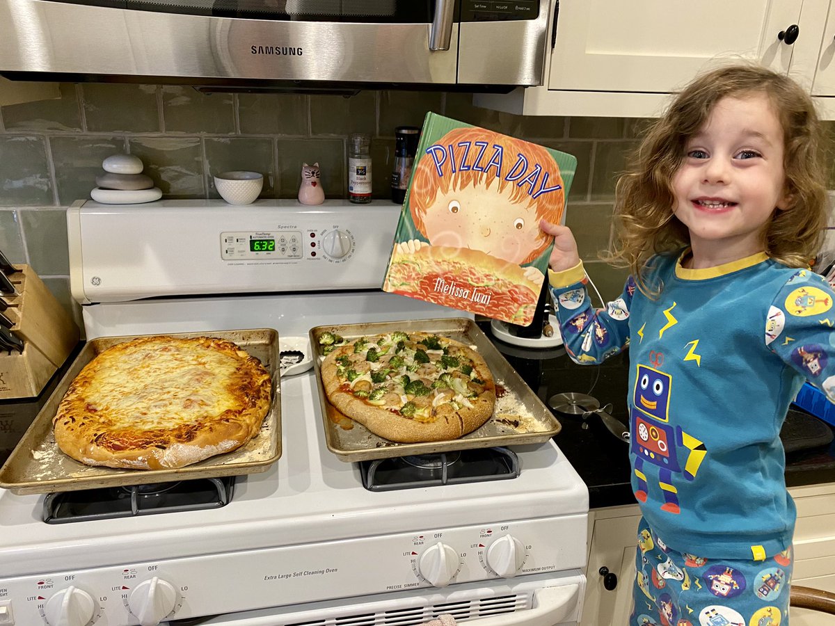 Jarrett_Lerner's tweet image. Yesterday my wife and I told our older daughter that we’d be making our own pizza for dinner. She ran and grabbed her copy of @meliwai’s Pizza Day and carried it around with her all day. We read it several times, including at dinner! A great day, made even better by a great book.