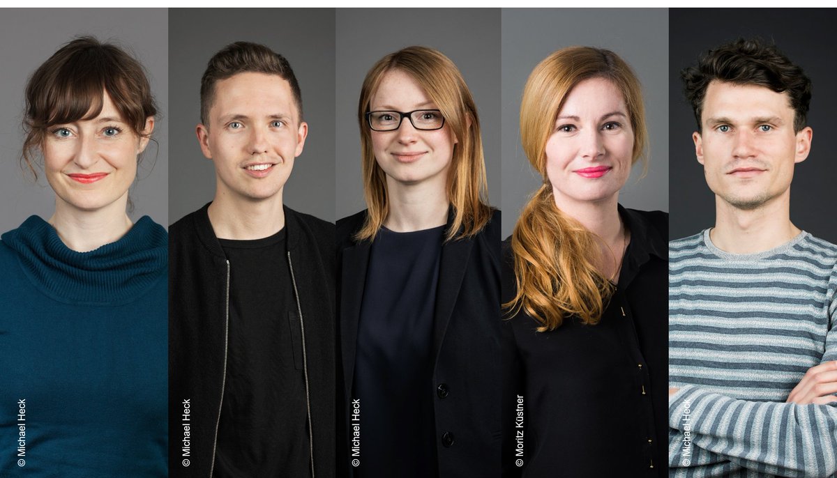 zeitverlag's tweet photo. .@zeitonline baut die Berichterstattung über #Wissenschaft, #Medizin und #Digitalthemen aus. Die Redaktion gründet die neuen Ressorts Gesundheit und Digital und erweitert das Ressort Wissen. https://t.co/1FZHhU6cns 🎉 @ClaWuest, @svensonst, @frauhegemann, @NeuerTag & @JaSimmank https://t.co/oGVmk1eoeU