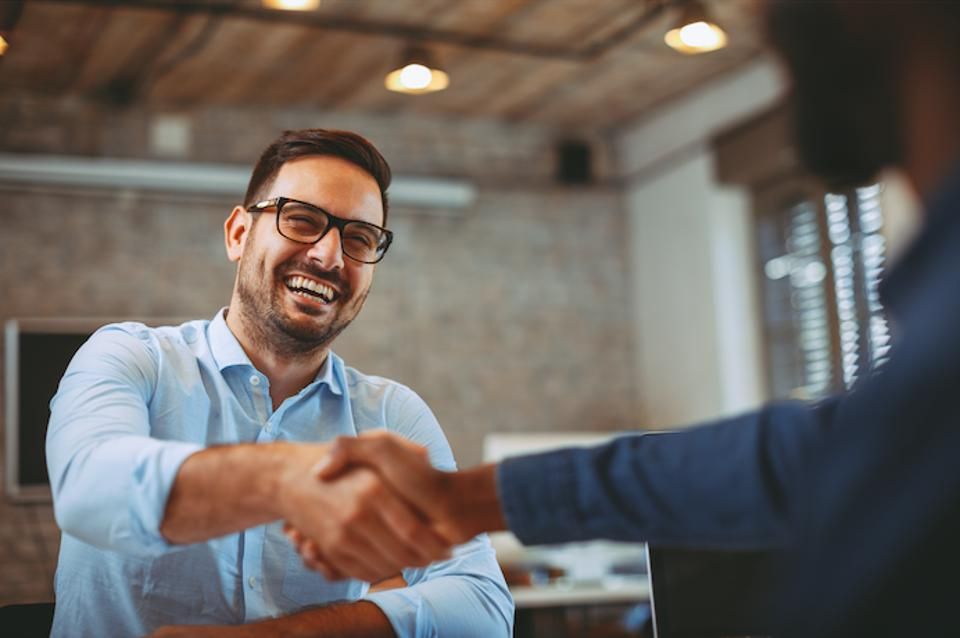 InnovatysCo's tweet photo. How to best sell your company ? Yes, you will look for the ideal buyer. But don't be mistaken: most essential of all is the continuity in proper execution. Focus on performance, and don't hesitate to ask for (our) help to keep focus on operations. https://t.co/FKivL7S1YU https://t.co/eWqf4b6Pzo