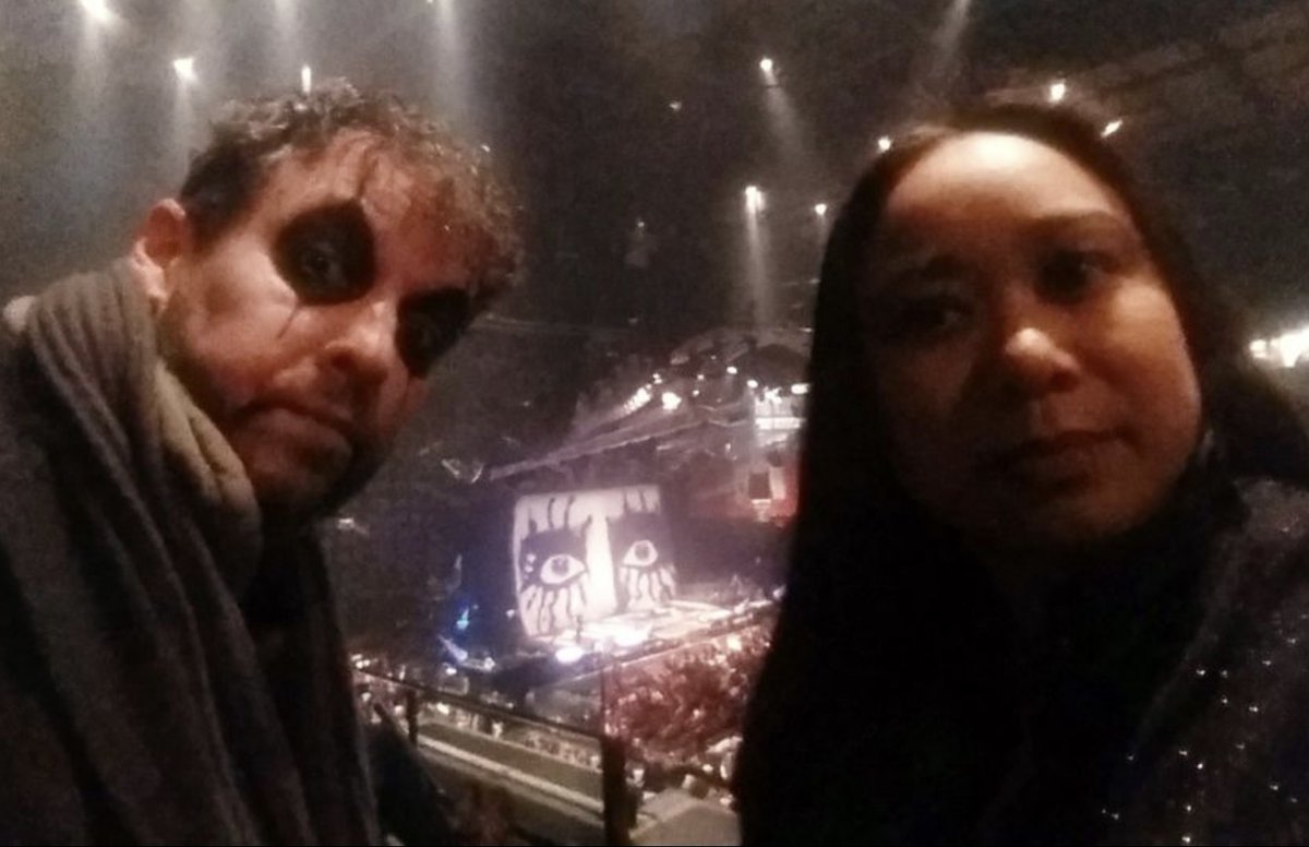 ShockOperaPlay's tweet photo. Hey, @alicecooper @NightswithAlice! It's my wife Julia's 51st birthday. She's a road doctor on the front lines & she produced a play about the ACG! Do you have a moment to send her a b-day tweet? TY. We hope you're safe! Love, Dyl #shockopera #AliceCooper https://t.co/nSsWhzOxC9 https://t.co/XGuMNt9ZQ5