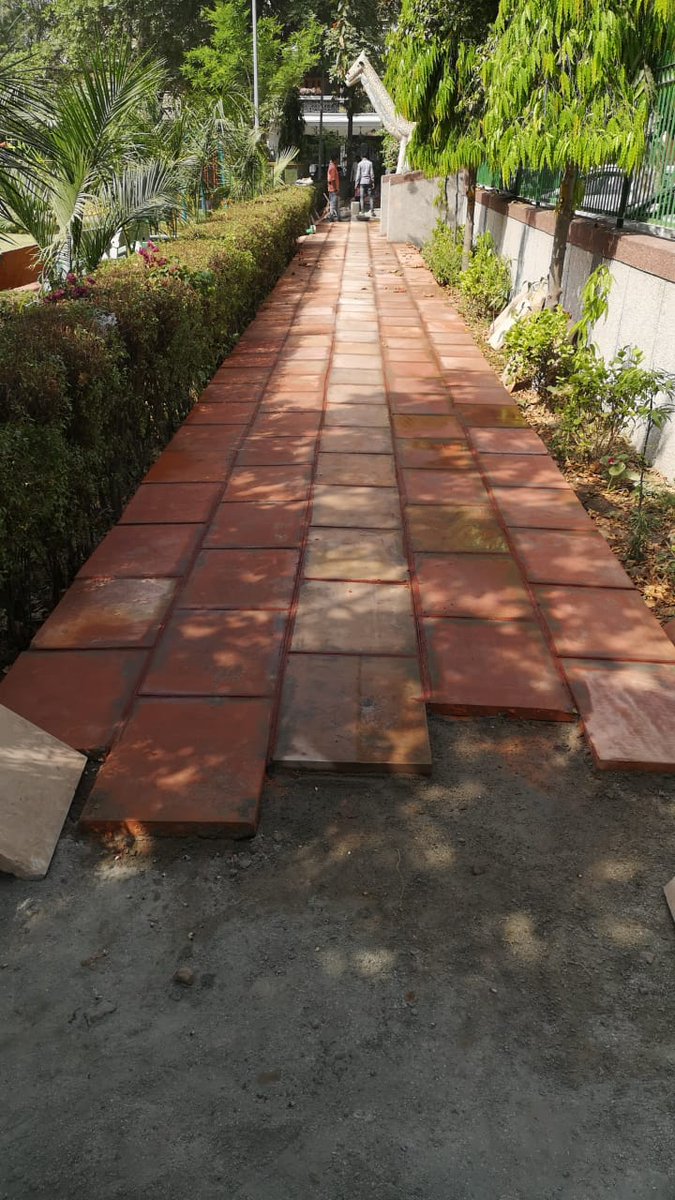 NarendraKChawla's tweet photo. Work by SDMC in progress at Ashok Vatika A-1 Block Janakpuri. https://t.co/30VJ962915