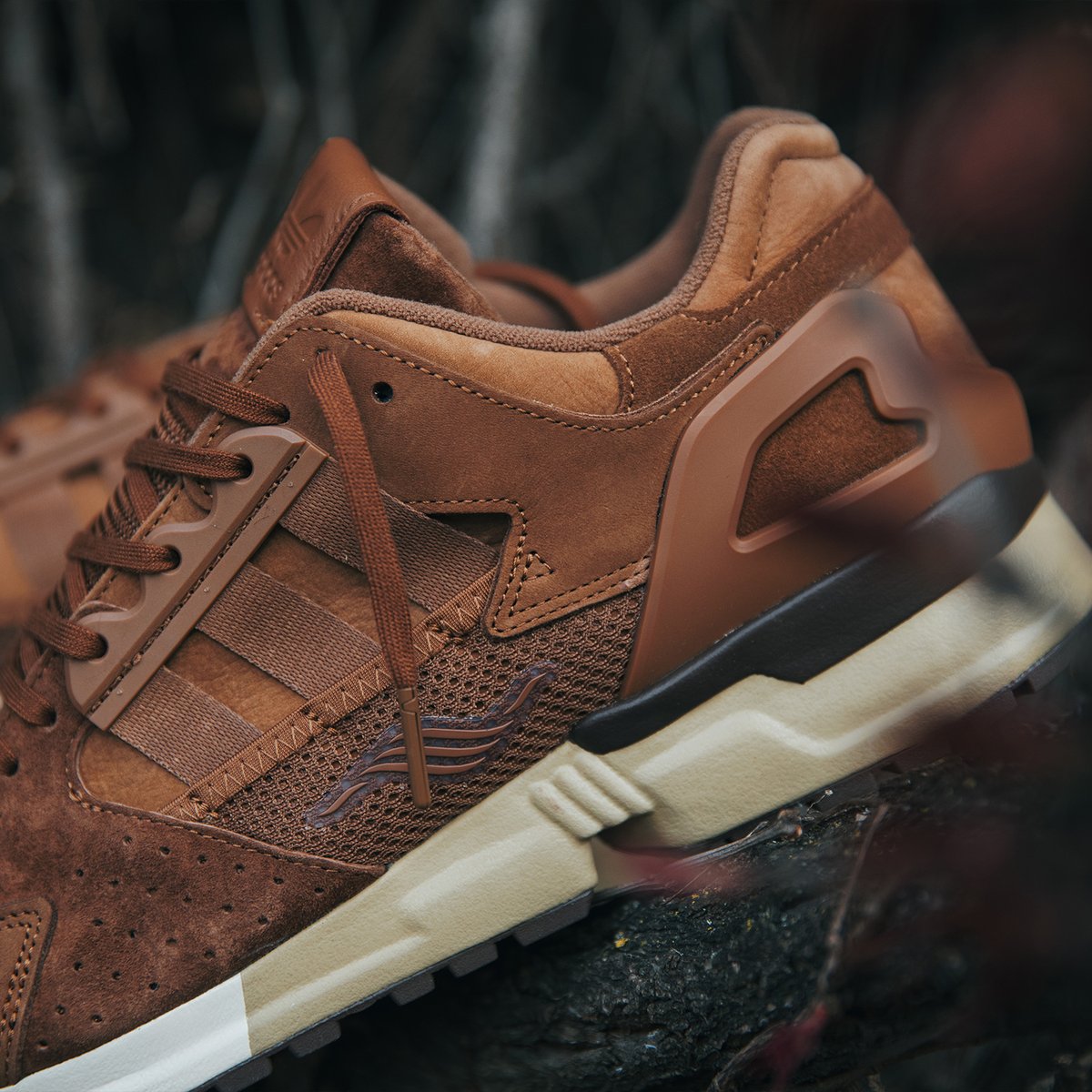 Footpatrol_ldn's tweet photo. adidas Originals ZX 10,000 C Schokohase . Shop remaining sizes online now. https://t.co/lXd1EDoFeO #adidas #adidasOriginals #adidasZX #ZXRunning https://t.co/42qYtJO1n5